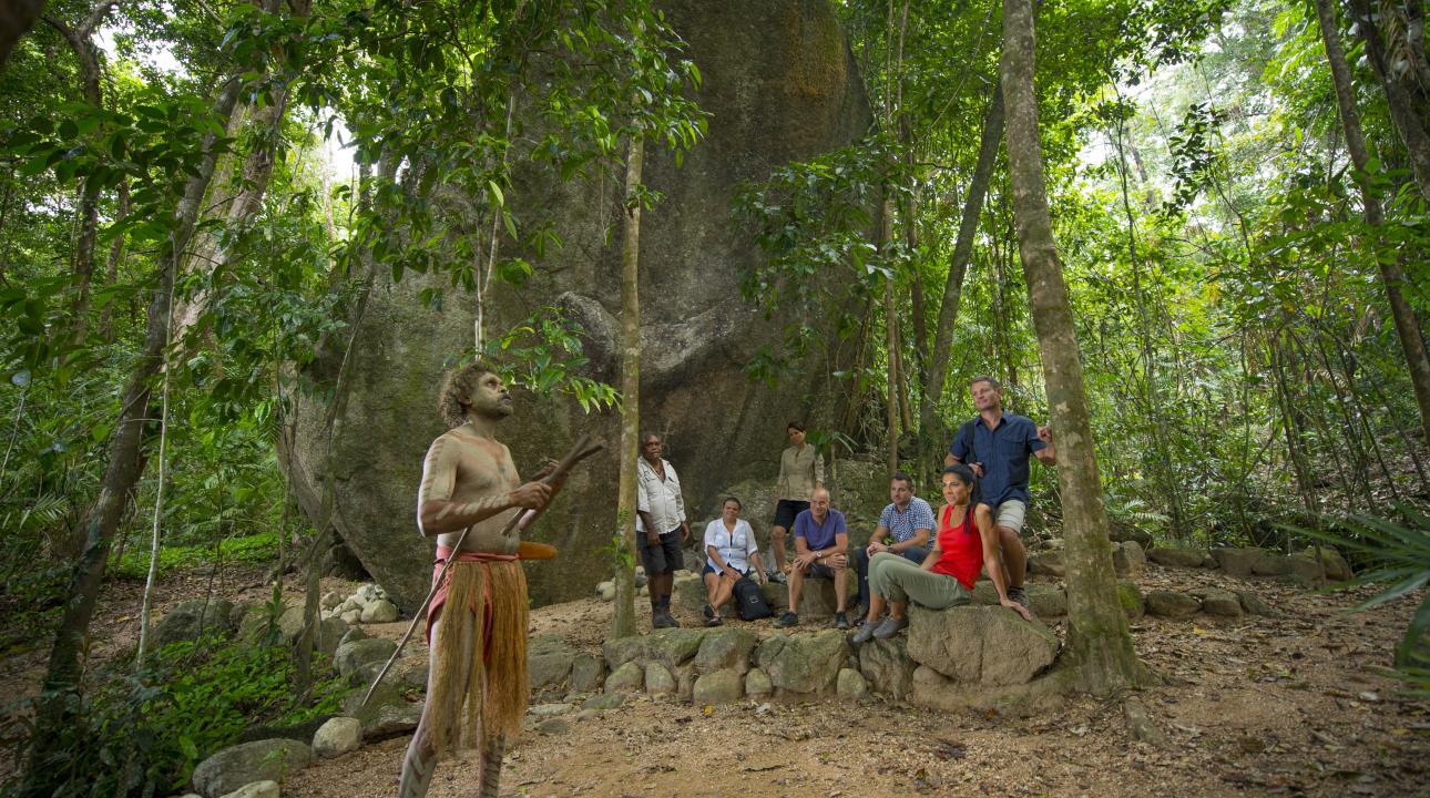 Mossman Gorge Cultural Centre Dreamtime Walk Cultural Show