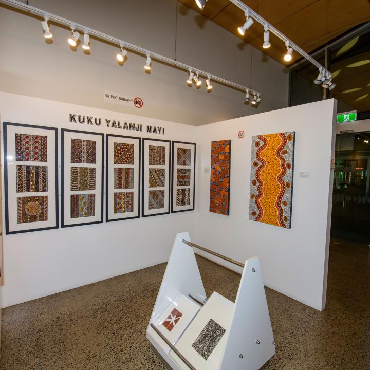 Mossman Gorge Cultural Centre Indigenous Art Gallery